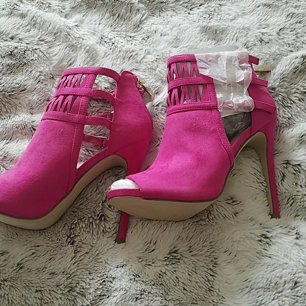 Beautiful High heels - Picture 4 of 5